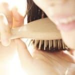 女性の特徴的な6つの薄毛症状とおすすめ対策法