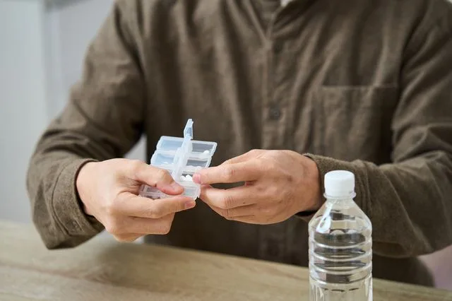 20代の薄毛におすすめの治療法はAGA治療